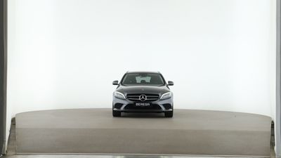 Mercedes-Benz C 220 d 4M T Avantgarde Ext Distronic Kamera LED