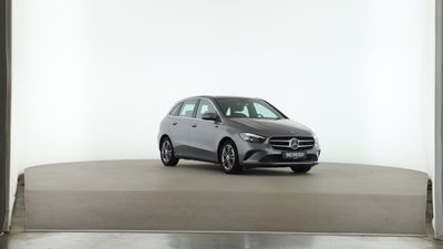 Mercedes-Benz B 180 Progressive Pano Kamera MBUX Navi AUT LED