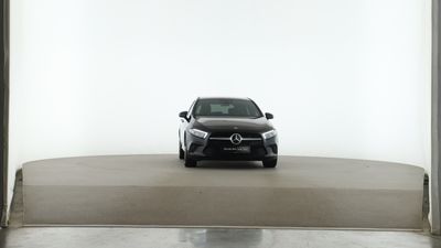 Mercedes-Benz A 250 e Progressive Distronic Kamera MBUX Navi