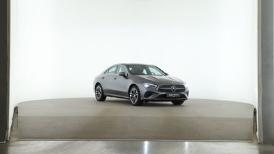 Mercedes-Benz CLA 180 Facelift Progressive Distronic Pano