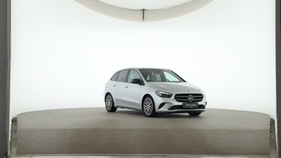 Mercedes-Benz B 250 4M Night Standhzg Pano AHK Distronic Leder