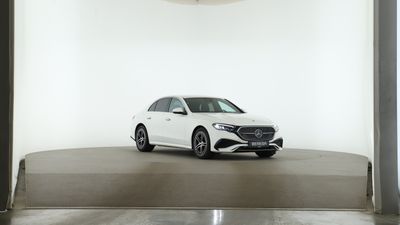 Mercedes-Benz E 220 d AMG Distronic Kamera Navi AUT MBUX LED