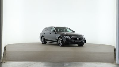 Mercedes-Benz E 400 d 4M T AMG Pano AHK Distronic Burmester