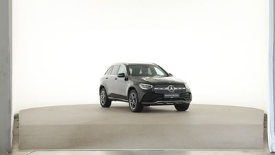 Mercedes-Benz GLC 300 de 4M AMG Distronic Pano Kamera MBUX