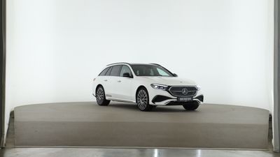 Mercedes-Benz E 220 d T AMG Night Digital Light Standhz Pano