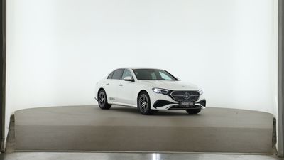 Mercedes-Benz E 220 d AMG Distronic Kamera Navi AUT MBUX LED