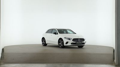 Mercedes-Benz A 250 e Progressive Night Kamera MBUX Navi AUT