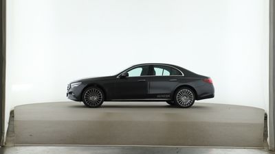 Mercedes-Benz E 220 d Exclusive Digital Light Distronic Pano