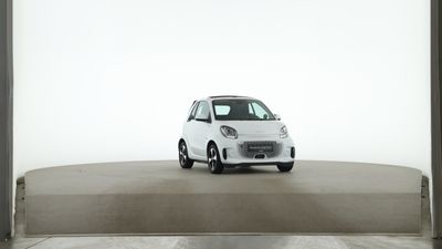 Smart fortwo cabrio EQ passion Schnelllader Sitzhzg